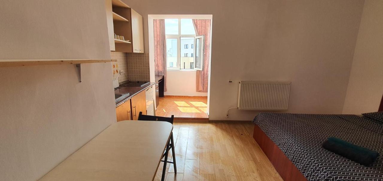 City Center Majestic Studio Appartement Boekarest Buitenkant foto